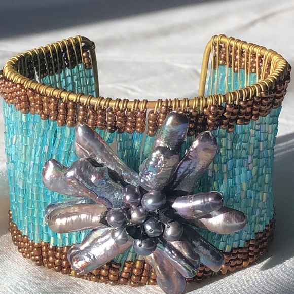Unique Artisan made Cuff Bracelet with Natural Stones - Adjustable size - Picture 4 of 4